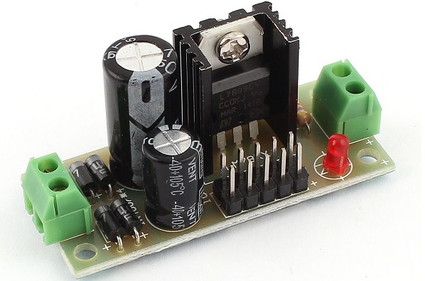 电压调节器